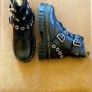 Dr. Martens Brand New Ladies Size 8 Black